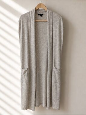 RW&Co. Sleeveless Cardigan Vest Open Style Size Small